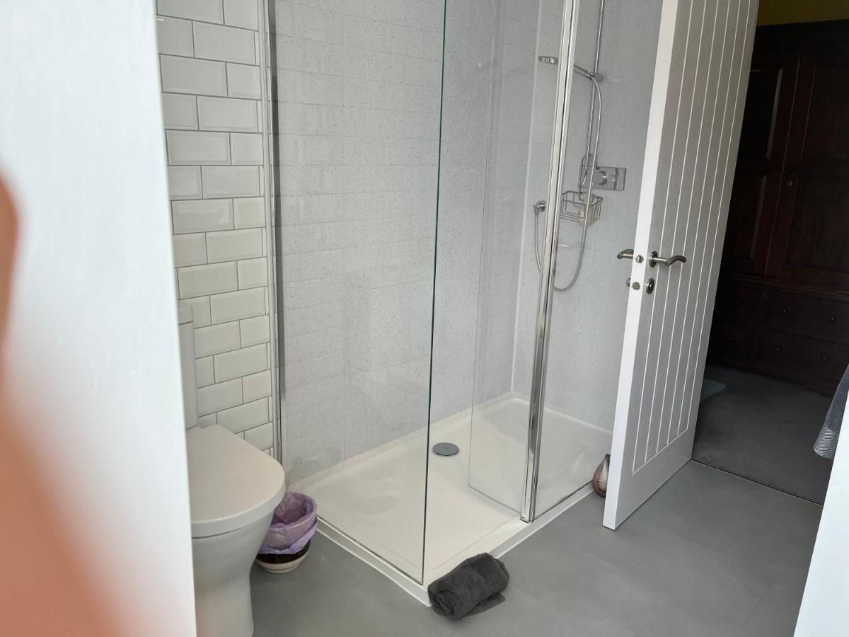 St John'S Town Of Dalry Glentress Apartment 1 Eksteriør bilde